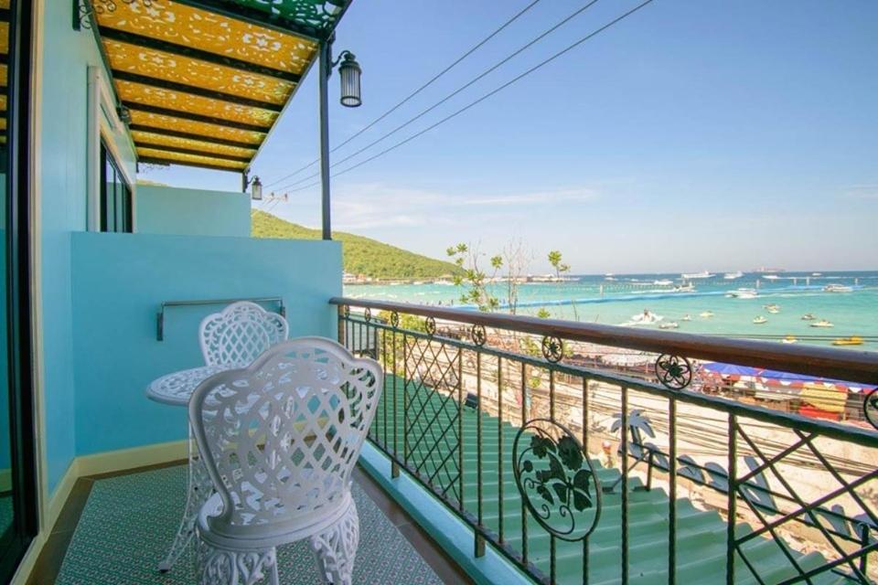 TC villa on beach Ko Lan Esterno foto